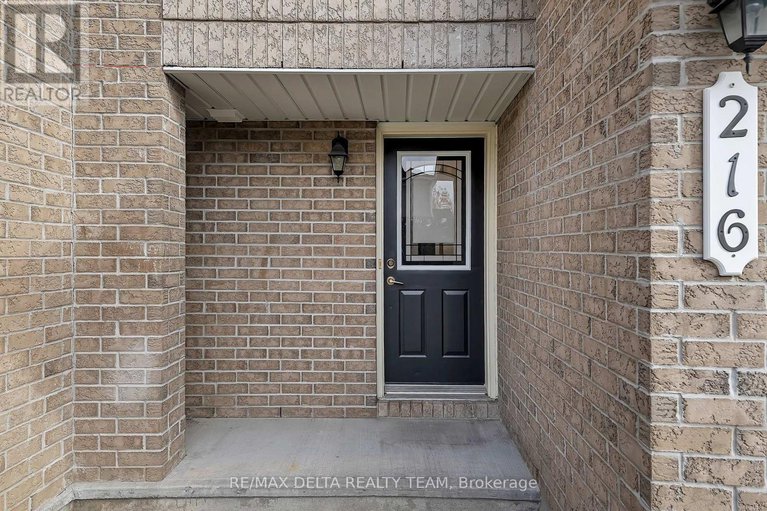 29122908/216-forestcrest-street/chapel-hill/ottawa/ontario/K1C7R5_2