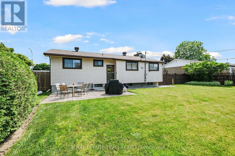 28636832/41-viewmount-drive/meadowlandscrestview/ottawa/ontario/K2G3C4_33