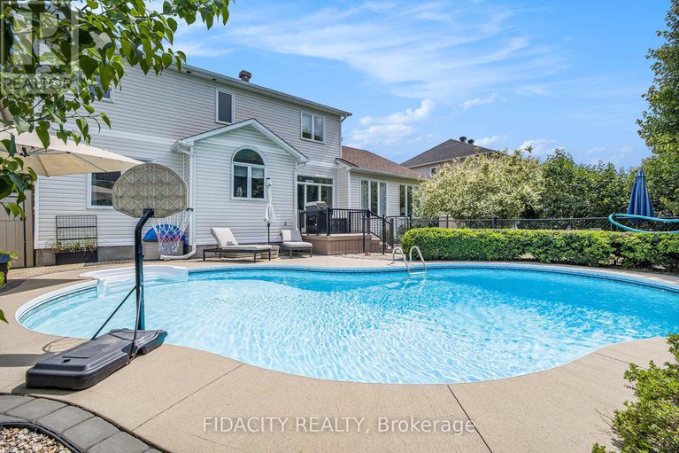 28652644/14-franklin-cathcart-crescent/stittsville-south/ottawa/ontario/K2S2A7_3