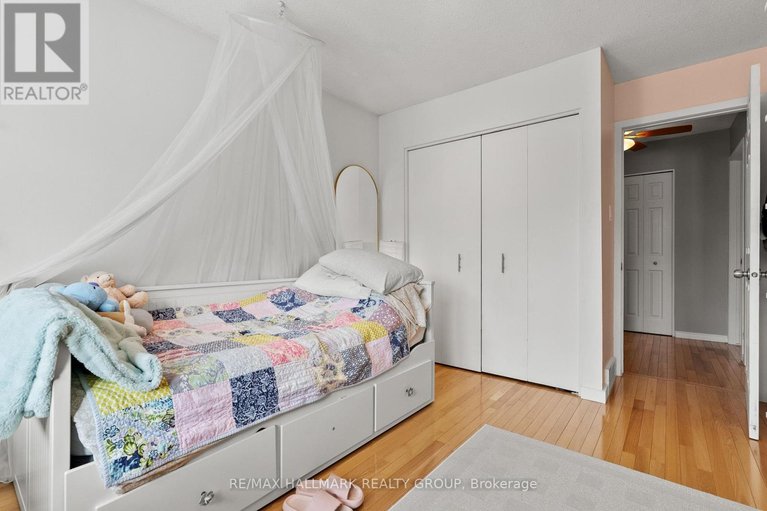 29447574/34-nanook-crescent/katimavik/ottawa/ontario/K2L2A7_46