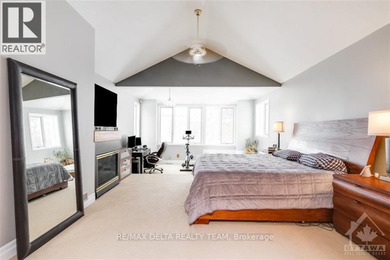 28495389/4-aleutian-road/bruce-farmgraham-parkqualicumbellands/ottawa/ontario/K2H7C8_22