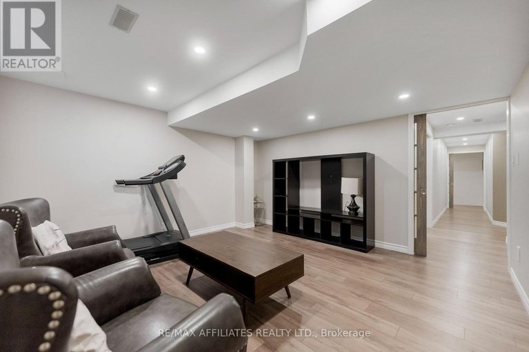 28643911/116-coyote-crescent/stittsville-south/ottawa/ontario/K2S2G4_40