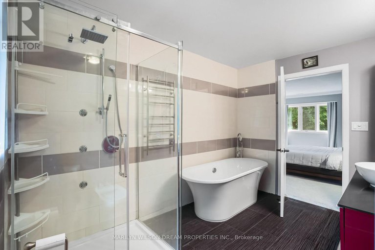 28783066/3-east-healey-avenue/stittsville-south/ottawa/ontario/K2S1J9_28