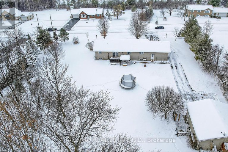 29232392/1264-lori-elizabeth-street/north-dundas-mountain-twp/north-dundas/ontario/K0C2K0_30