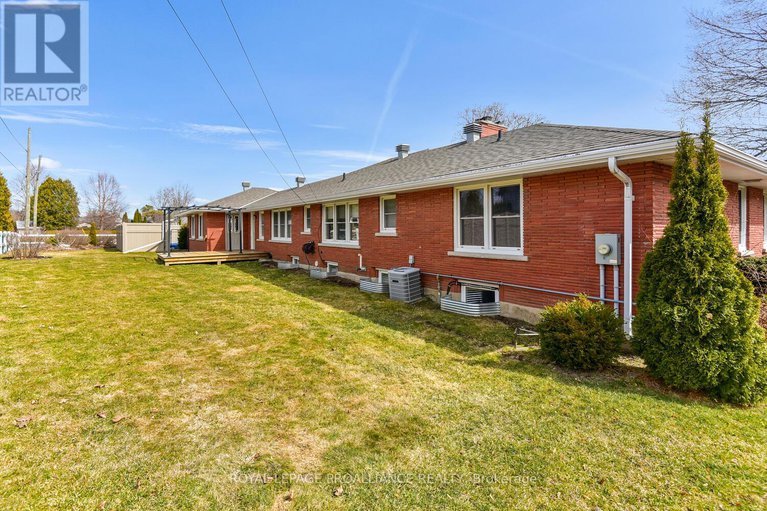 27946530/26-lakeview-drive/iroquois/south-dundas/ontario/K0E1K0_30