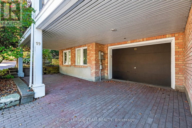 28984788/19-bittern-court/rockcliffe/ottawa/ontario/K1L8K9_41
