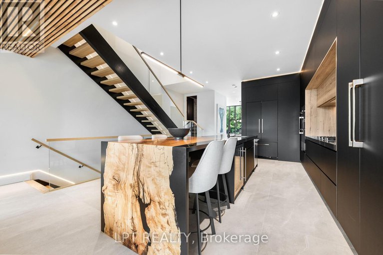 28352170/322-perrier-avenue/vanier/ottawa/ontario/K1L5C7_17