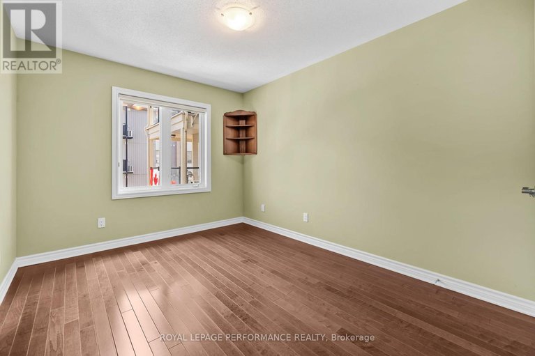 28587087/202-476-church-street/village-of-russell/russell/ontario/K4R0C2_24