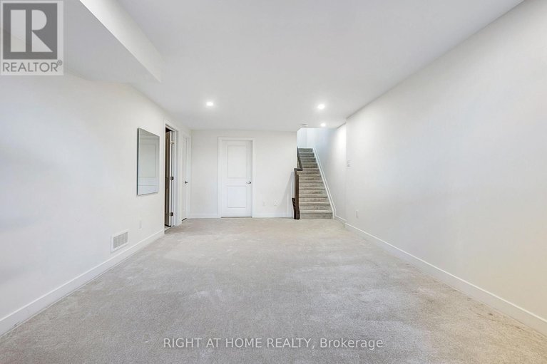 29632848/500-triangle-street/emerald-meadowstrailwest/ottawa/ontario/K2V0M8_27