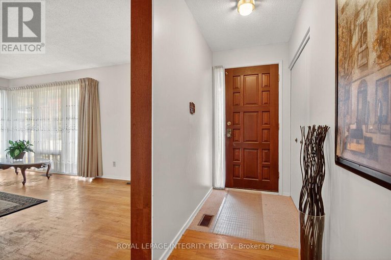 29006846/2106-dunelm-street/elmvale-acresurbandale/ottawa/ontario/K1G2S3_5