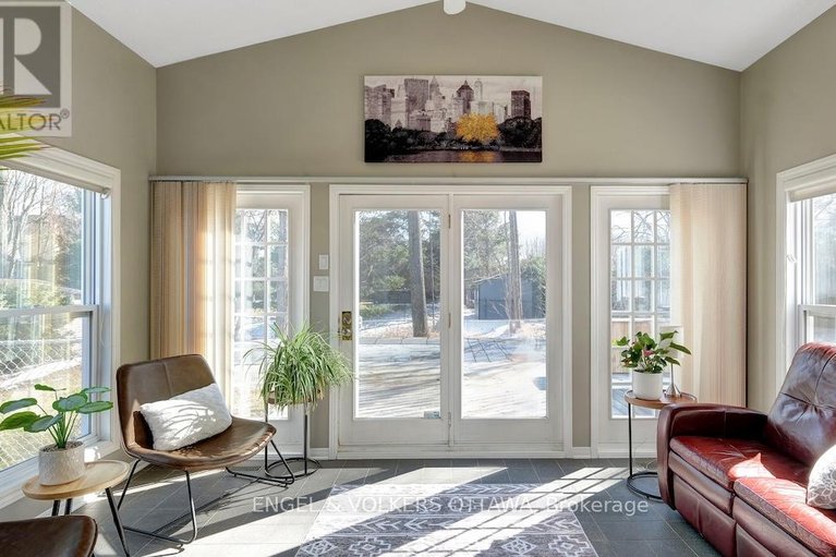 29581812/1263-randboro-crescent/navan/ottawa/ontario/K4B1K7_22