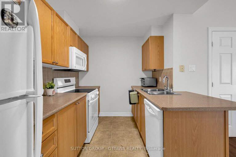 28285960/f-241-crestway-drive/barrhaven-east/ottawa/ontario/K2G0A9_14