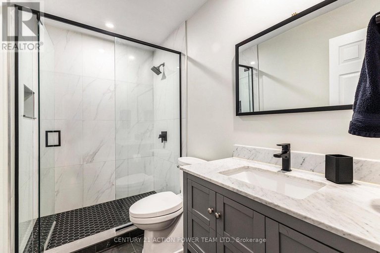 28927560/1017-sheenboro-crescent/fallingbrookpineridge/ottawa/ontario/K4A3M8_27