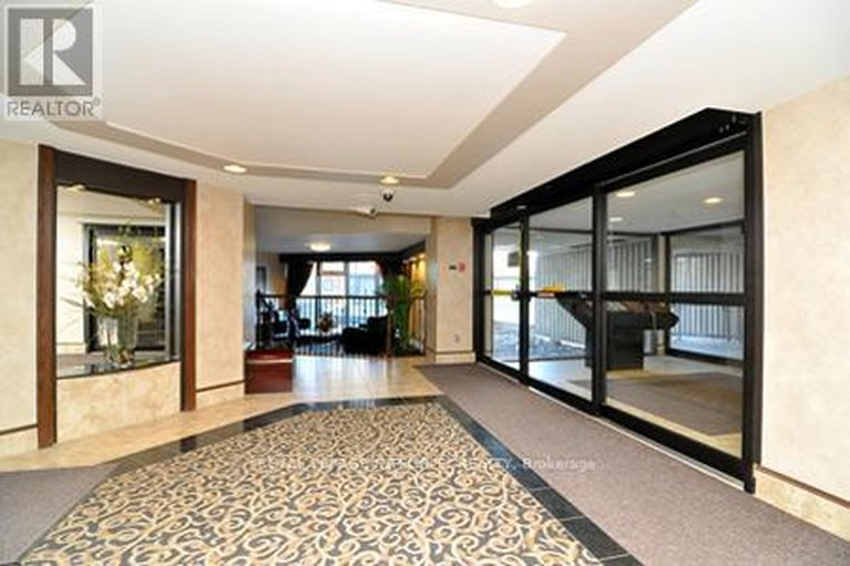 29563749/906-1081-ambleside-drive/woodroffe/ottawa/ontario/K2B8C8_7