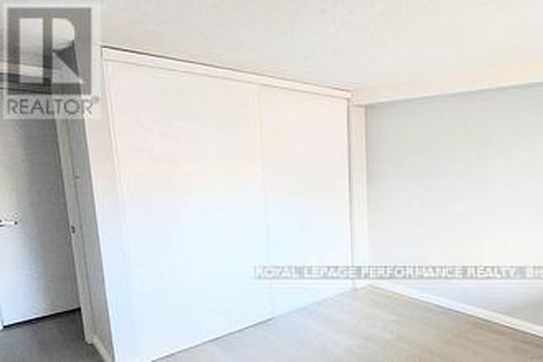 29637744/112-6470-bilberry-drive/orleans-wood/ottawa/ontario/K1C4P1_12