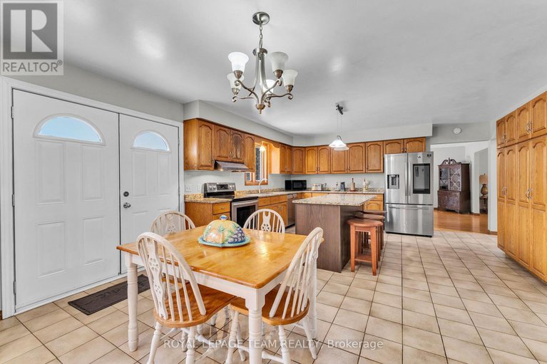 29341434/1409-mory-street/emerald-woodssawmill-creek/ottawa/ontario/K1T1C8_17