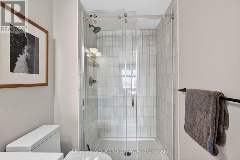 29646069/1764-crux-road/mer-bleuebradley-estatesanderson-park/ottawa/ontario/K1W0W7_35