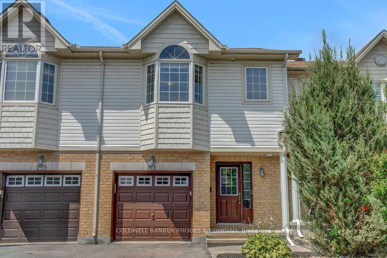 28599180/261-rolling-meadow-crescent/mer-bleuebradley-estatesanderson-park/ottawa/ontario/K1W0A8_1