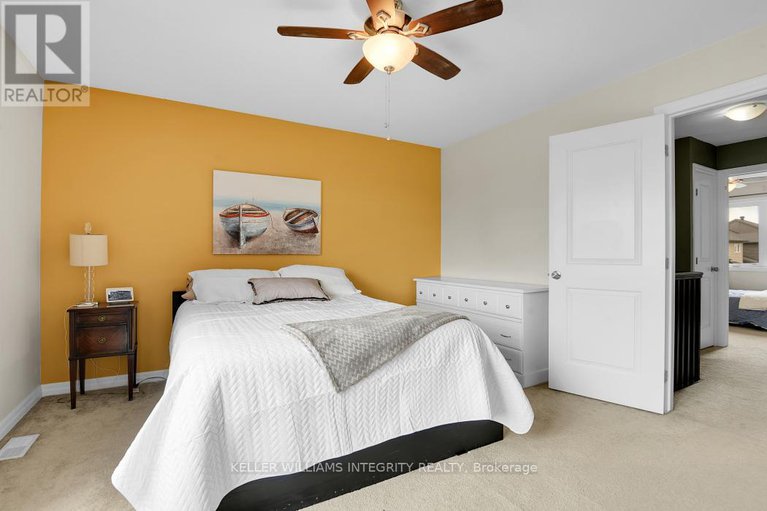 28498842/101-hawkeswood-drive/riverside-southgloucester-glen/ottawa/ontario/K4M0C1_17