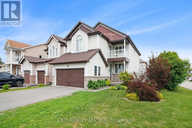 28414498/221-hillpark-high-street/mer-bleuebradley-estatesanderson-park/ottawa/ontario/K1W0B5_1