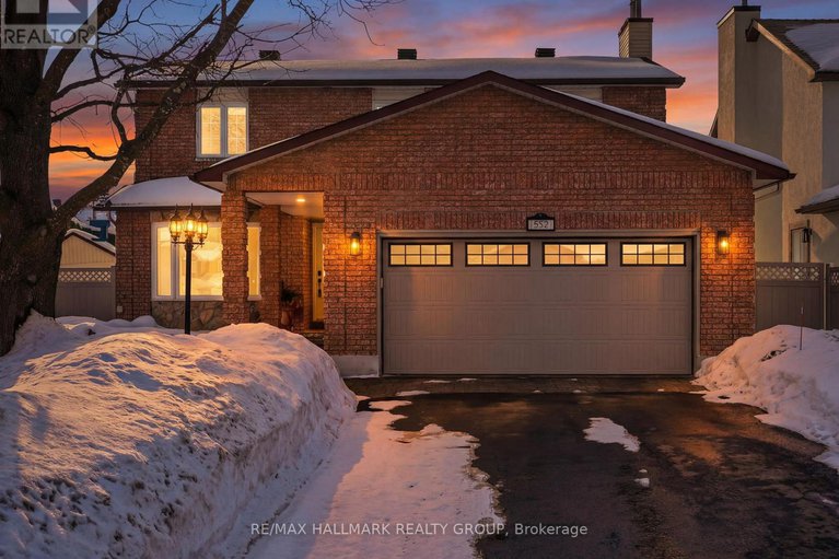29419455/552-wilkie-drive/fallingbrookpineridge/ottawa/ontario/K4A1M7_1