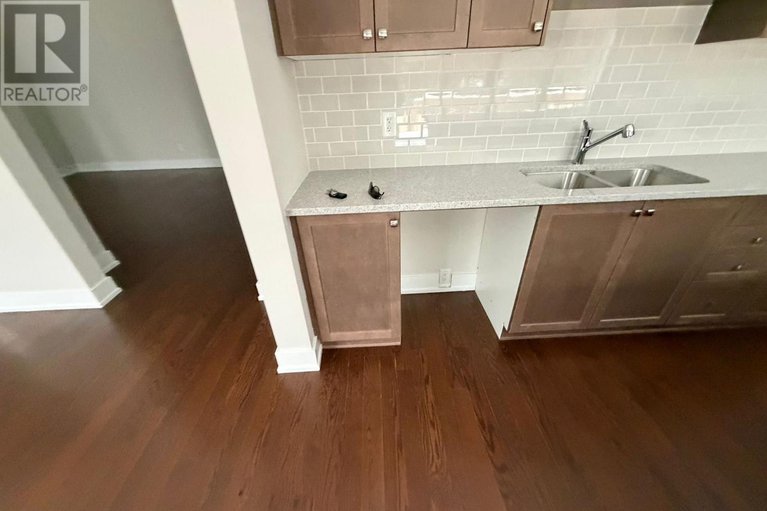 29395585/123-tonic-crescent/rural-kanata-central/ottawa/ontario/K2K1X7_2