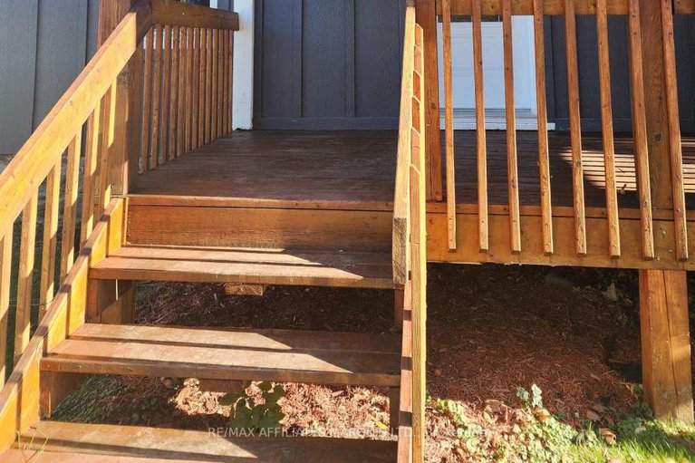 29348113/12-oak-street/lancaster/south-glengarry/ontario/K0C1N0_24