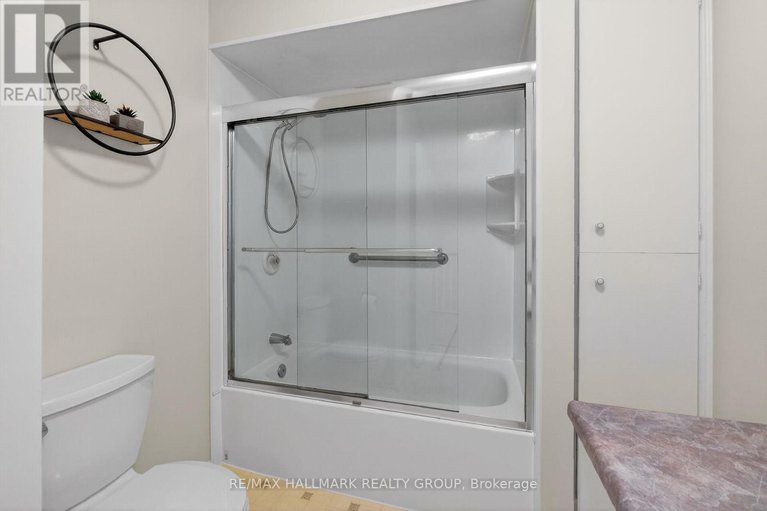 29361218/111-1061-meadowlands-drive/carleton-square/ottawa/ontario/K2C0K5_29