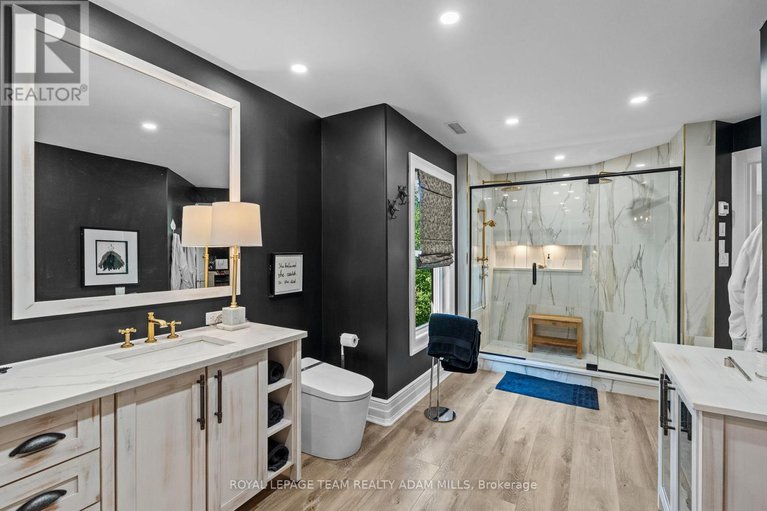 28707309/2330-summerside-drive/manotick-east-to-manotick-station/ottawa/ontario/K4M1B4_20
