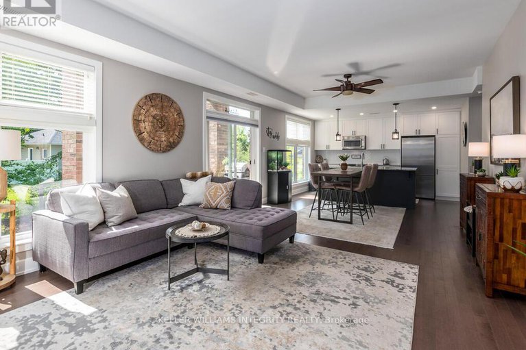 28423046/102-305-elizabeth-cosgrove-private/mer-bleuebradley-estatesanderson-park/ottawa/ontario/K1W0K6_12