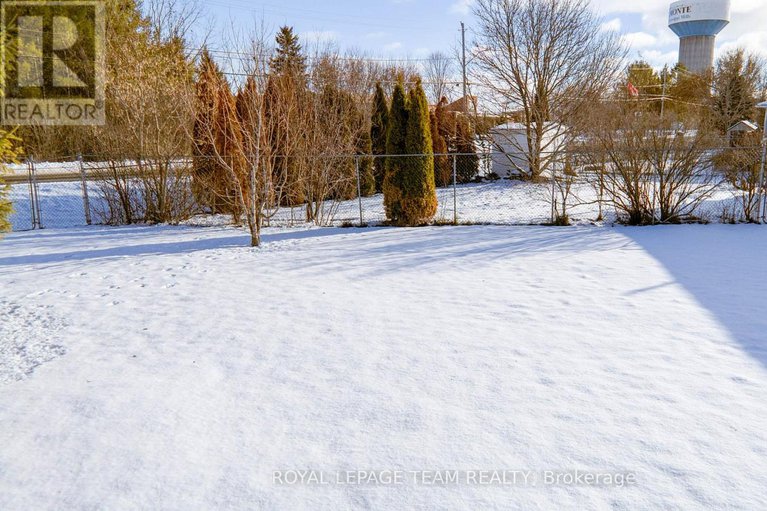 29324372/55-gale-street/almonte/mississippi-mills/ontario/K0A1A0_31