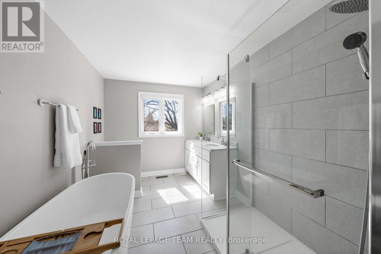 29662384/1081-boucher-crescent/manotick-south-to-roger-stevens/ottawa/ontario/K4M1B3_25