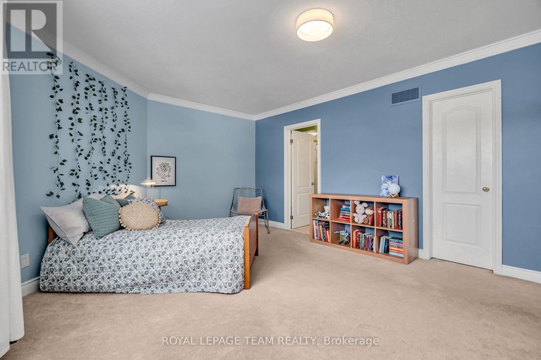 28078826/1345-potter-drive/manotick-village-manotick-estates/ottawa/ontario/K4M1C6_28