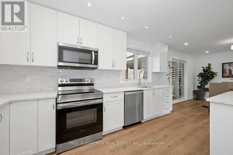 29603327/2725-baylie-avenue/redwood-park/ottawa/ontario/K2H6Y7_17