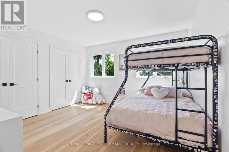 28543963/80-dagmar-avenue/vanier/ottawa/ontario/K1L5T4_18