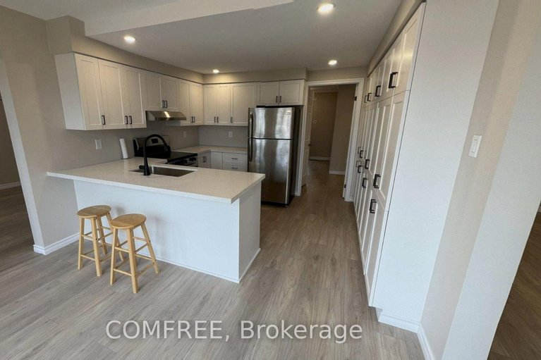 29581815/1320-notting-hill-avenue/ellwood/ottawa/ontario/K1V6T4_8