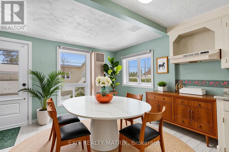 29100289/29-peter-street/lorignal/champlain/ontario/K0B1K0_16