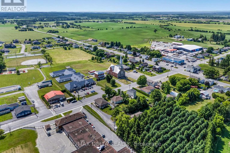 28537132/894-lacroix/clarencerockland-twp/clarence-rockland/ontario/K0A2A0_36