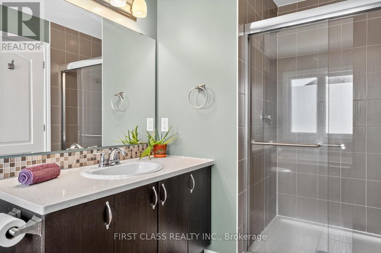 29467468/308-autumnfield-street/emerald-meadowstrailwest/ottawa/ontario/K2M0J4_21