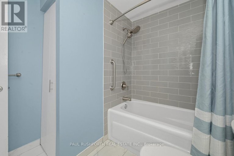 29479342/15-68-king-street/richmond/ottawa/ontario/K0A2Z0_30