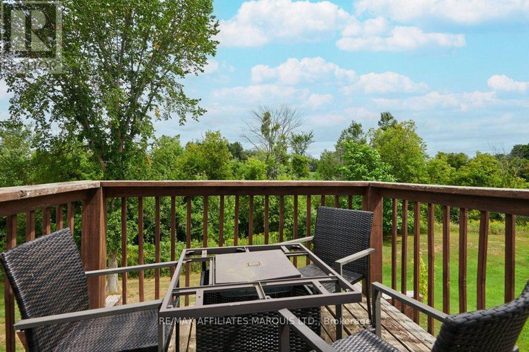 28879635/35-nevada-street/moose-creek/north-stormont/ontario/K0C1W0_29