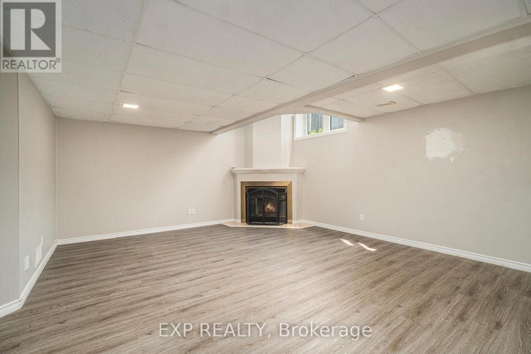 28568188/88-1920-ashmont-street/chapel-hill/ottawa/ontario/K1C7B9_19