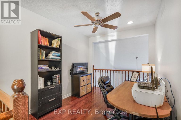 29386918/2092-melette-crescent/avalon-east/ottawa/ontario/K4A4X2_18