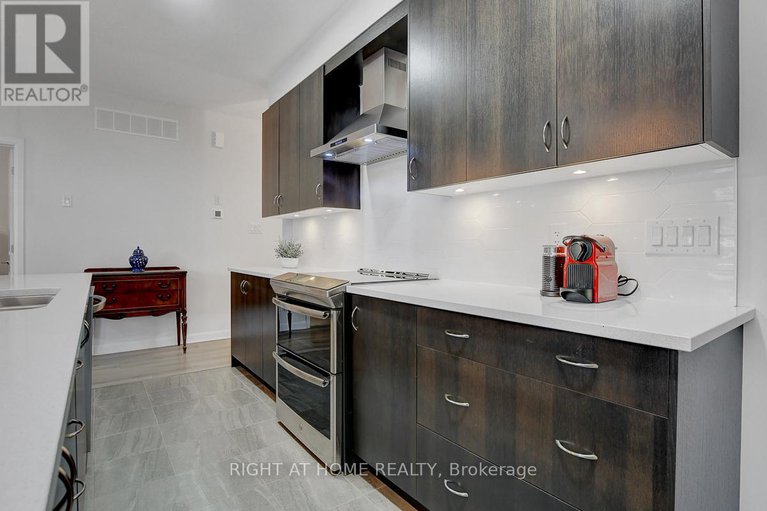 29256883/818-companion-crescent/mahogany-community/ottawa/ontario/K4M0X1_16