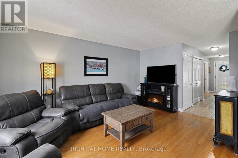 29373427/1050-trillium-place/town-of-rockland/clarence-rockland/ontario/K4K1T1_8