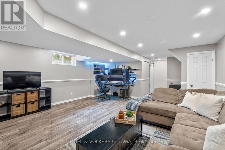 28419048/92-markland-crescent/barrhaven-east/ottawa/ontario/K2G5Z7_37