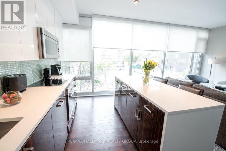 28810610/213-300-lisgar-street/ottawa-centre/ottawa/ontario/K2P0E2_16