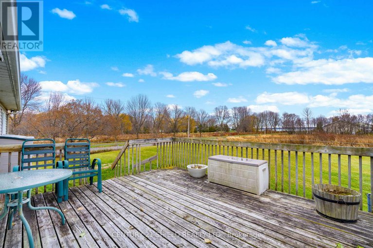 29127984/22032-old-highway-2-highway/south-glengarry-lancaster-twp/south-glengarry/ontario/K0C1E0_13