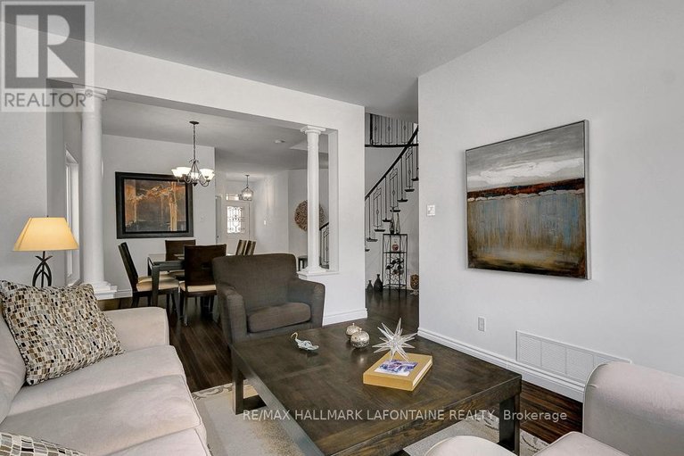 29570539/315-rustic-hills-crescent/springridgeeast-village/ottawa/ontario/K4A5A8_8