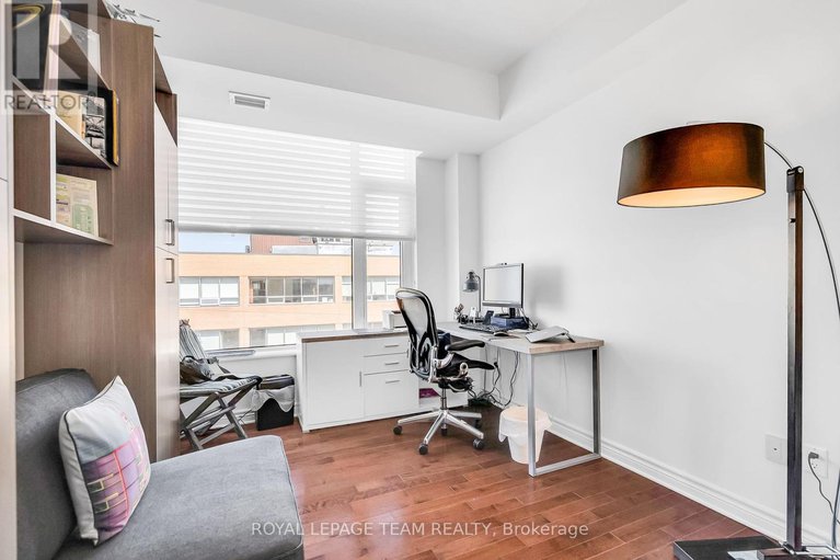 28487683/413-575-byron-avenue/mckellarhighland/ottawa/ontario/K2A1R7_23